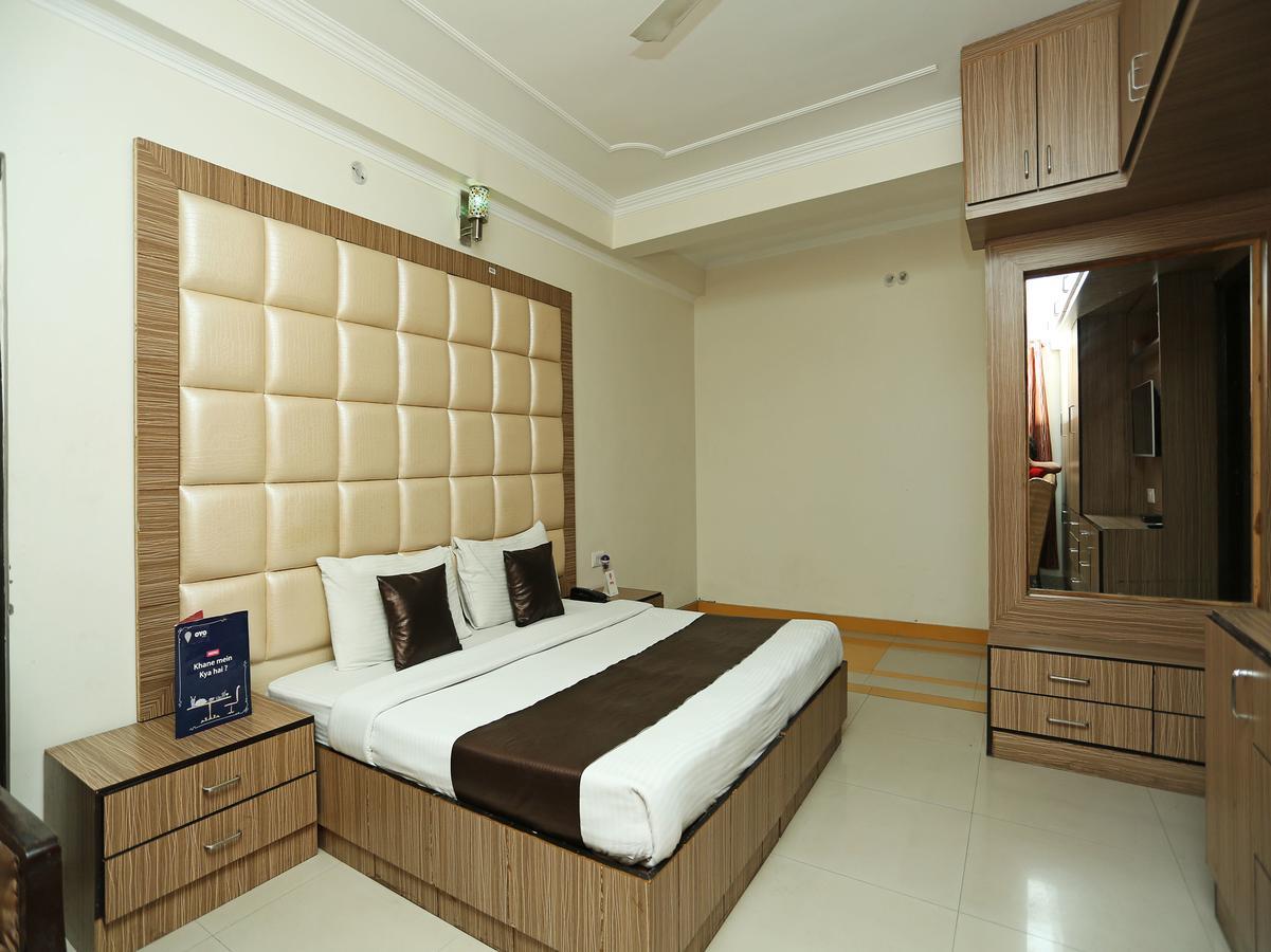 Oyo 10425 Queens Pearl Inn เดห์ราดุน ภายนอก รูปภาพ