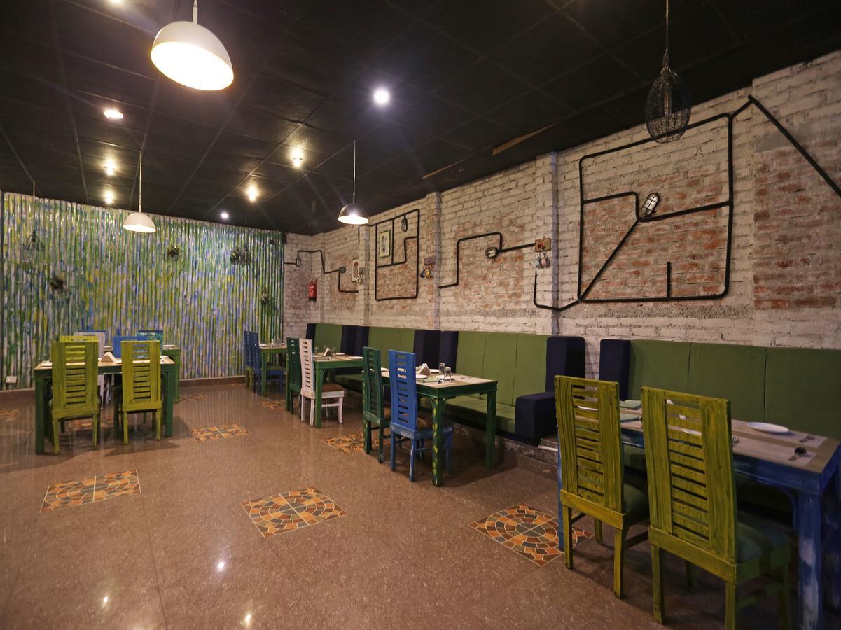 Oyo 10425 Queens Pearl Inn เดห์ราดุน ภายนอก รูปภาพ