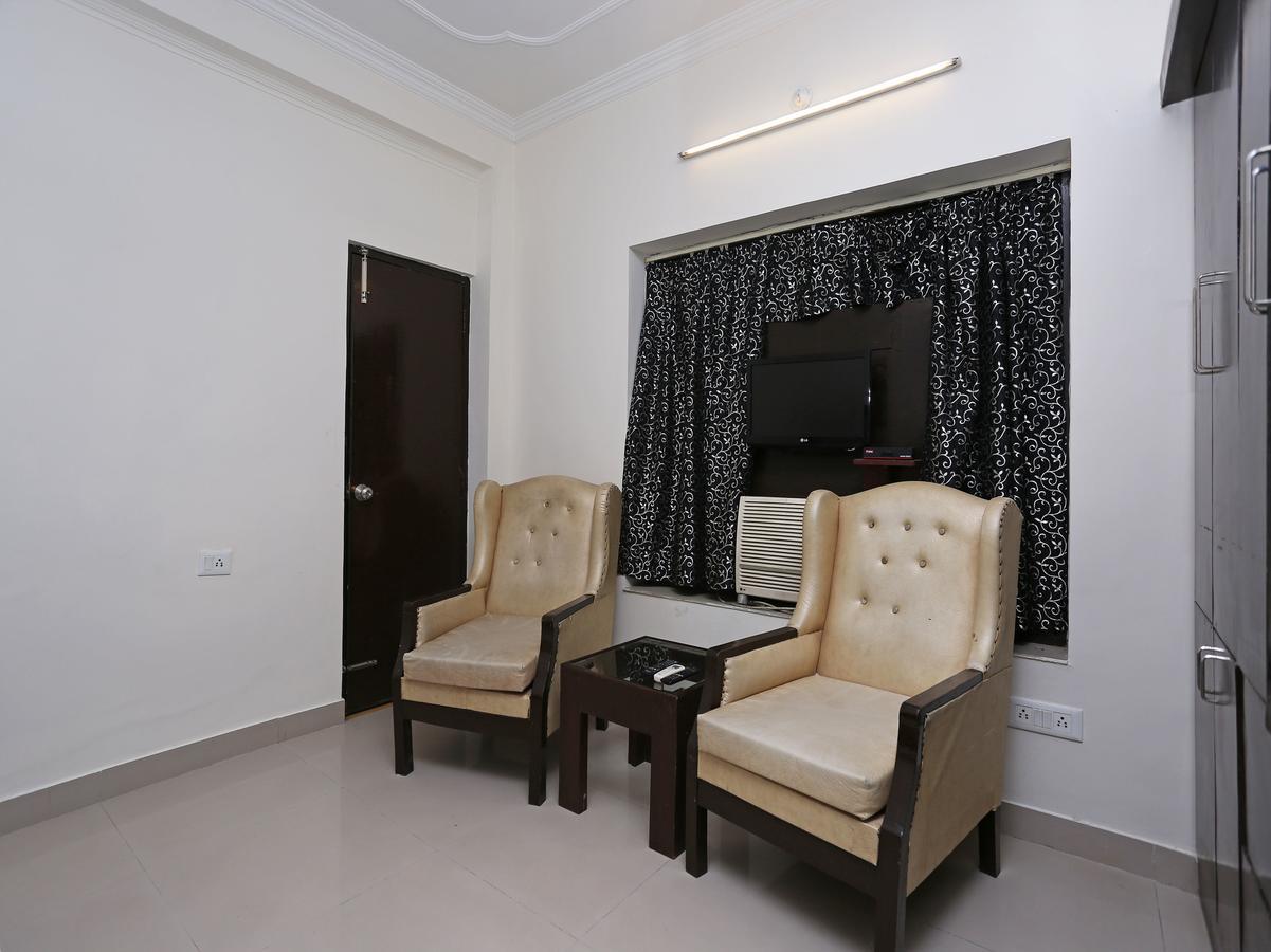 Oyo 10425 Queens Pearl Inn เดห์ราดุน ภายนอก รูปภาพ